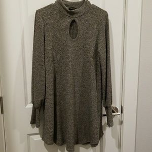 Ladies dress, size small